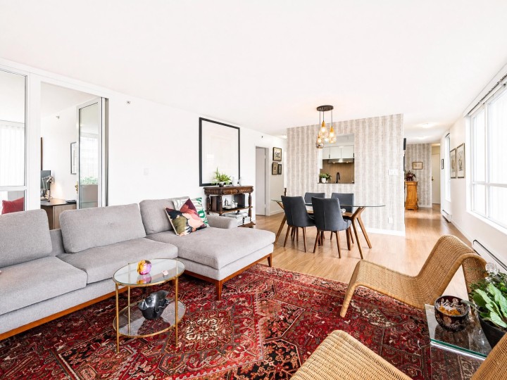 Photo 6 at 302 - 1228 Marinaside Crescent, Yaletown, Vancouver West