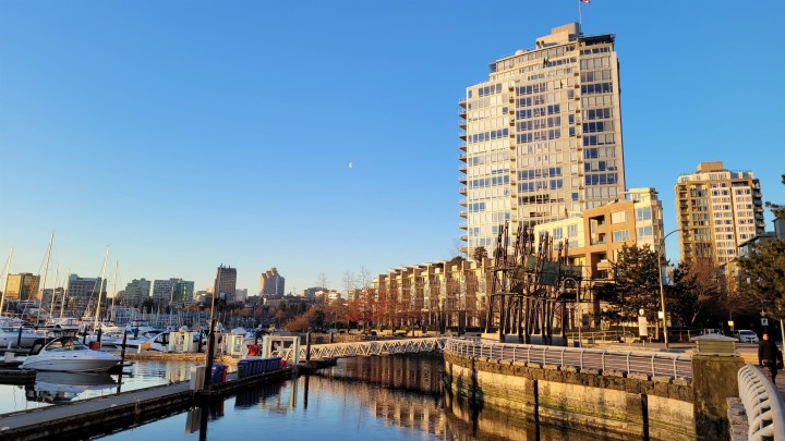Photo 3 at 302 - 1228 Marinaside Crescent, Yaletown, Vancouver West