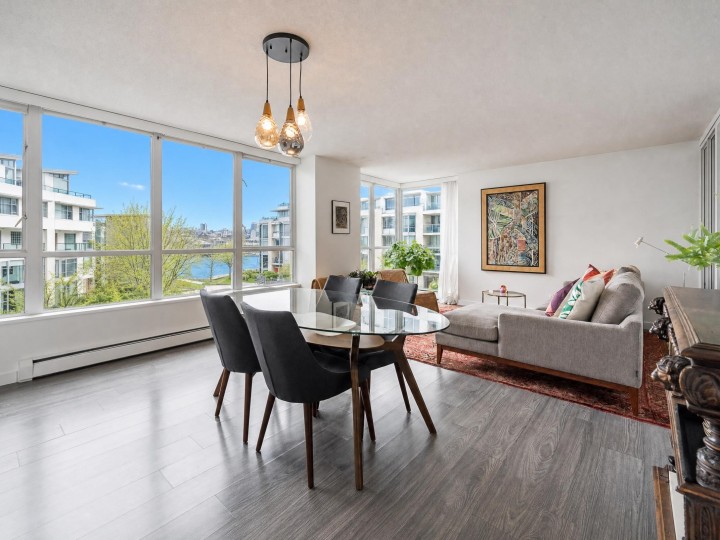 Photo 4 at 302 - 1228 Marinaside Crescent, Yaletown, Vancouver West