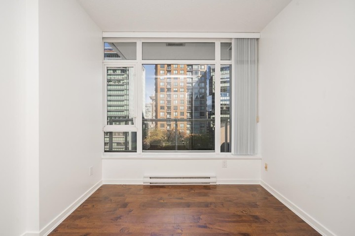 Photo 12 at 1303 - 480 Robson Street, Downtown VW, Vancouver West
