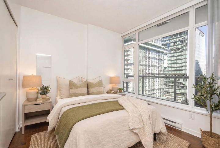 Photo 3 at 1303 - 480 Robson Street, Downtown VW, Vancouver West