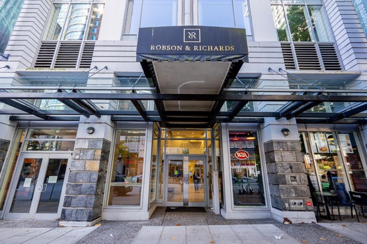 Photo 38 at 1303 - 480 Robson Street, Downtown VW, Vancouver West