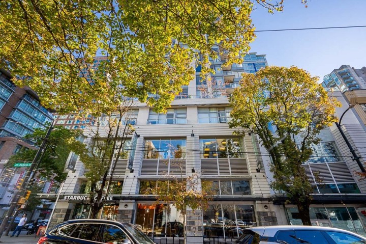 Photo 37 at 1303 - 480 Robson Street, Downtown VW, Vancouver West