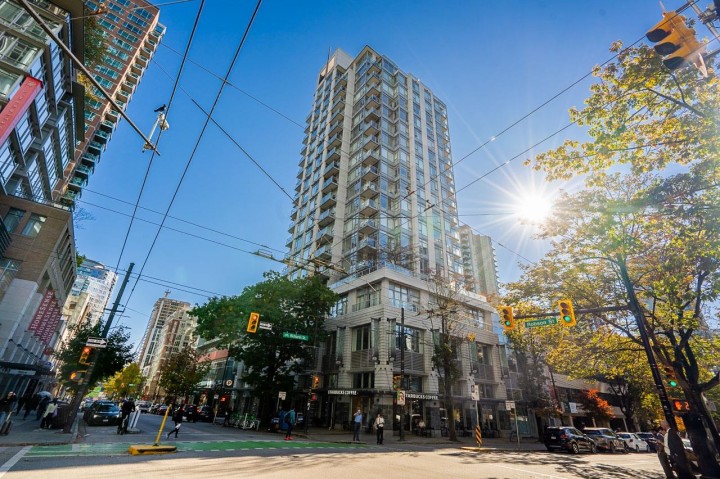 Photo 35 at 1303 - 480 Robson Street, Downtown VW, Vancouver West