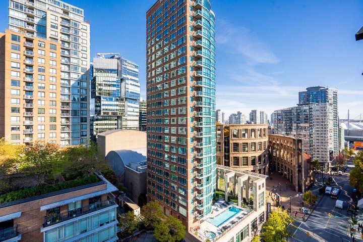 Photo 29 at 1303 - 480 Robson Street, Downtown VW, Vancouver West