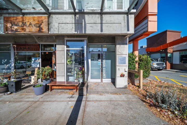 Photo 1 at 302 - 2009 E Hastings Street, Hastings, Vancouver East