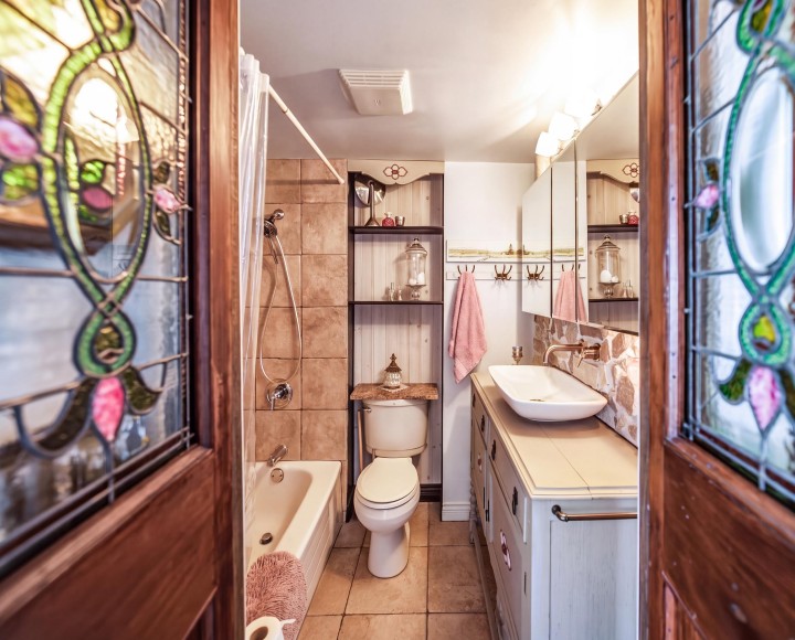 Photo 20 at 305 - 1845 Bellevue Avenue, Ambleside, West Vancouver