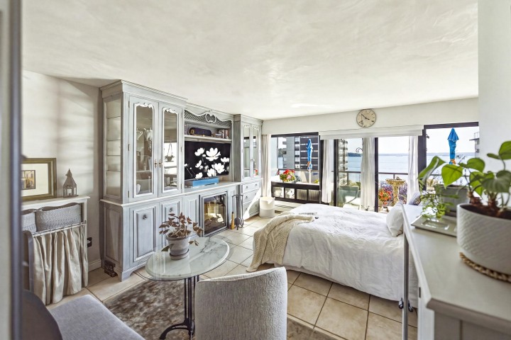 Photo 8 at 305 - 1845 Bellevue Avenue, Ambleside, West Vancouver