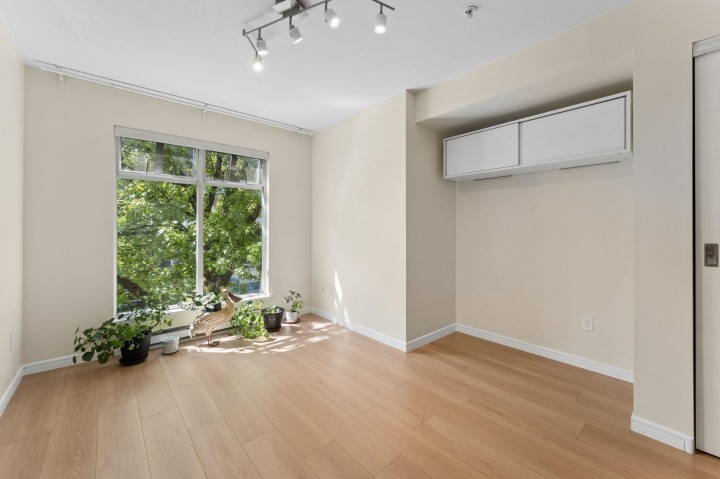 Photo 17 at 410 - 3727 W 10th Avenue, Point Grey, Vancouver West