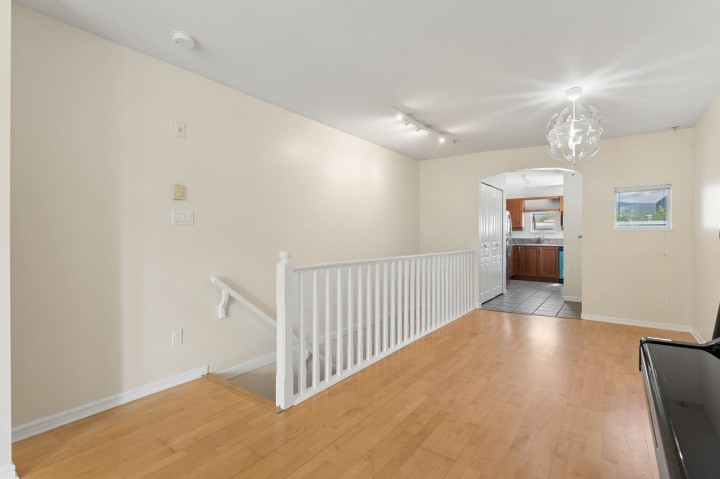 Photo 10 at 410 - 3727 W 10th Avenue, Point Grey, Vancouver West