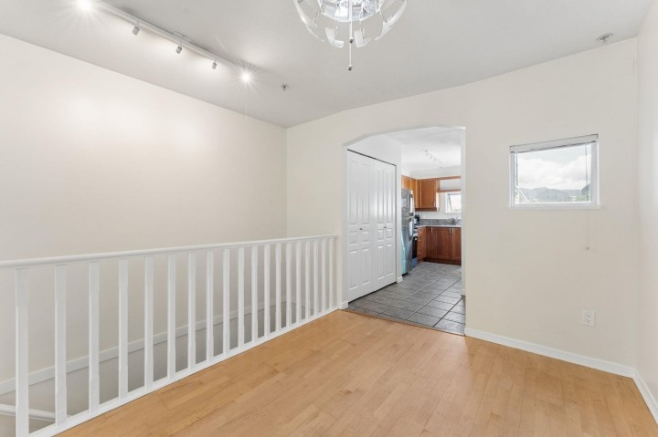 Photo 11 at 410 - 3727 W 10th Avenue, Point Grey, Vancouver West
