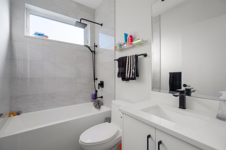Photo 26 at 1315 E 20 Avenue, Knight, Vancouver East