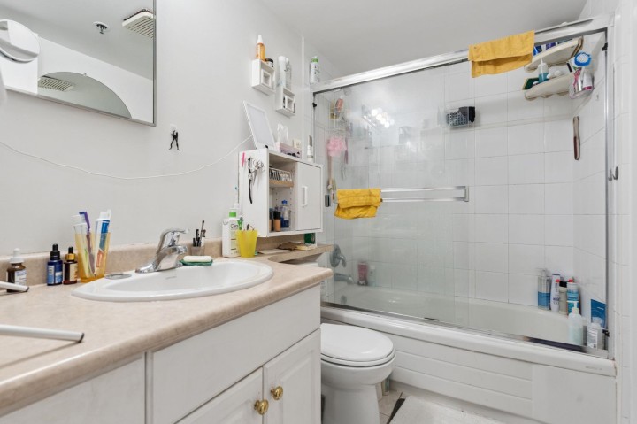Photo 13 at 8 - 2023 W 4th Avenue, Kitsilano, Vancouver West