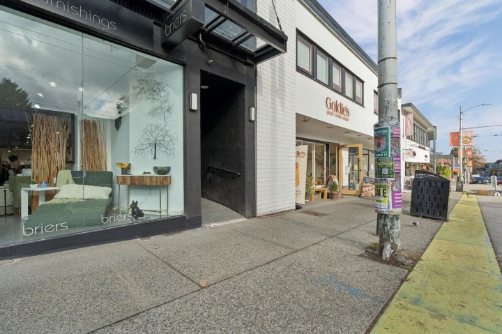 Photo 3 at 8 - 2023 W 4th Avenue, Kitsilano, Vancouver West