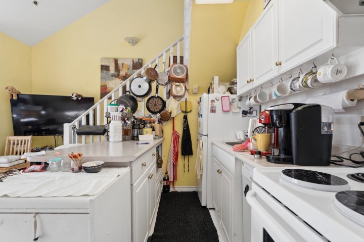 Photo 9 at 8 - 2023 W 4th Avenue, Kitsilano, Vancouver West
