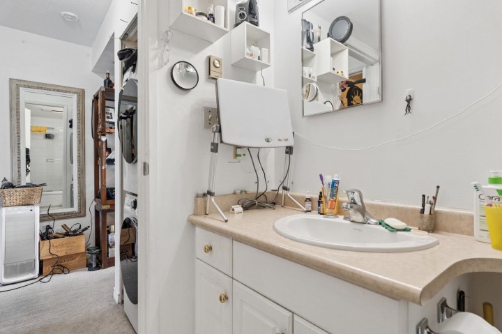 Photo 14 at 8 - 2023 W 4th Avenue, Kitsilano, Vancouver West