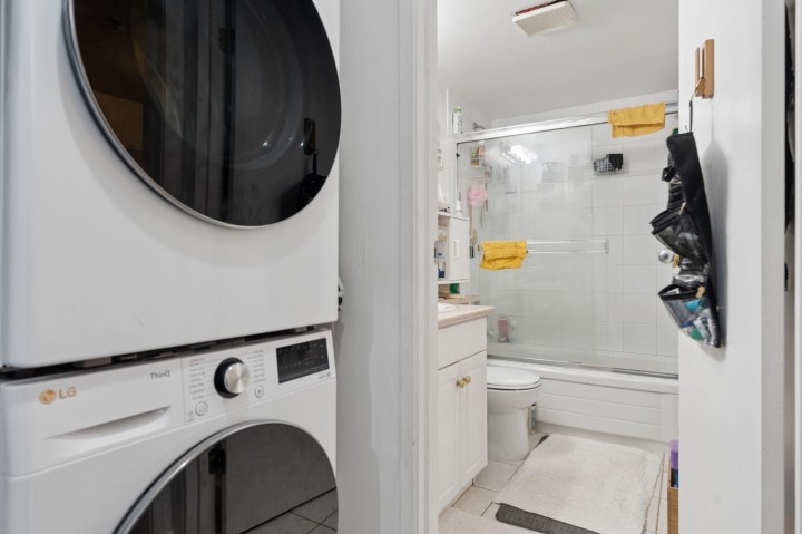 Photo 15 at 8 - 2023 W 4th Avenue, Kitsilano, Vancouver West