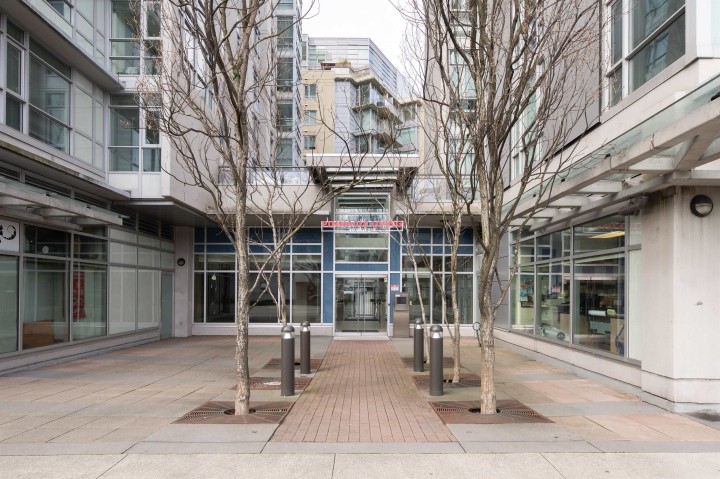 Photo 4 at 1201 - 89 W 2nd Avenue, False Creek, Vancouver West
