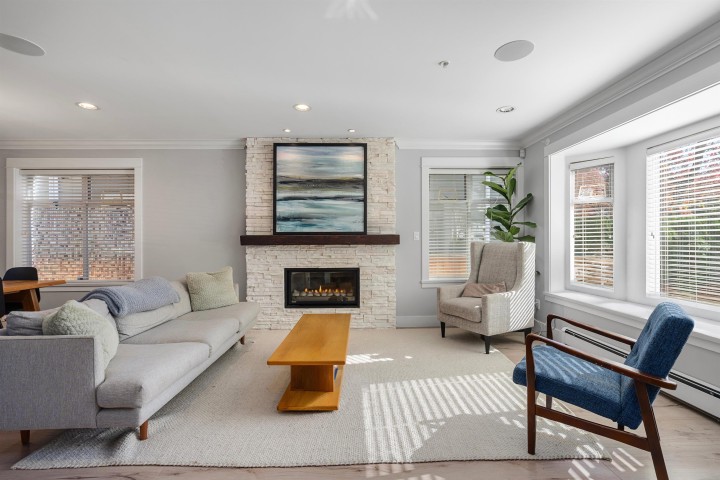 Photo 3 at 35 W 15th Avenue, Mount Pleasant VW, Vancouver West
