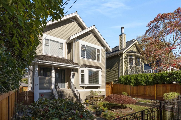 Photo 1 at 35 W 15th Avenue, Mount Pleasant VW, Vancouver West
