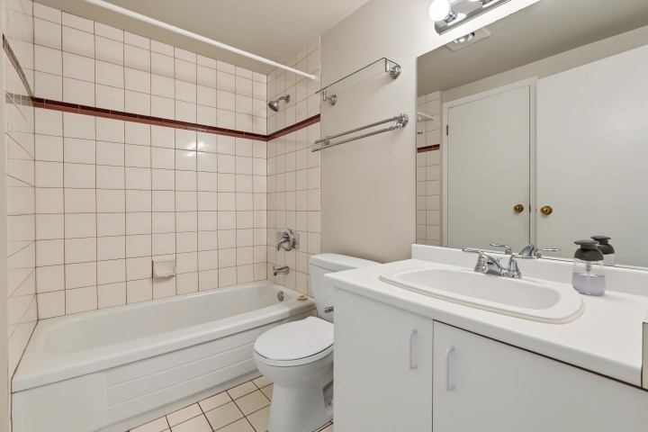 Photo 14 at 314 - 2020 W 8th Avenue, Kitsilano, Vancouver West