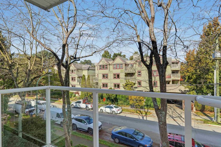Photo 11 at 314 - 2020 W 8th Avenue, Kitsilano, Vancouver West
