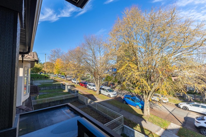 Photo 24 at 3436 E 4th Avenue, Renfrew VE, Vancouver East