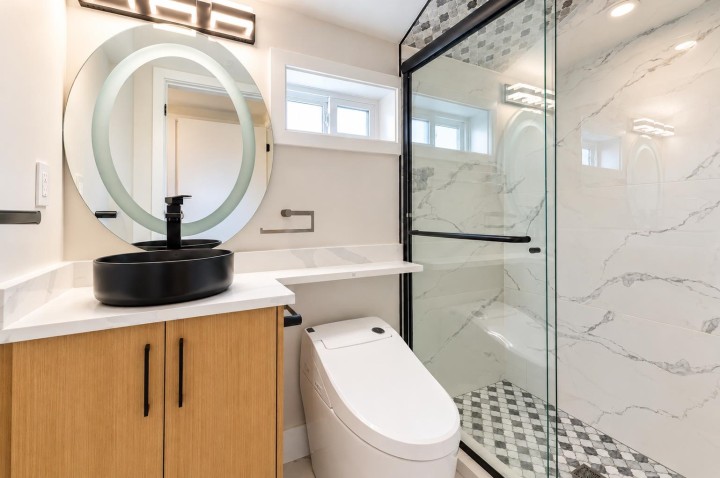 Photo 19 at 3436 E 4th Avenue, Renfrew VE, Vancouver East