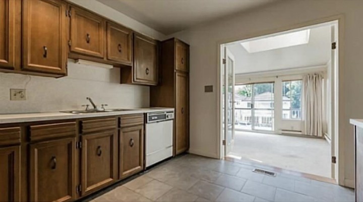 Photo 5 at 2214 E 4th Avenue, Grandview Woodland, Vancouver East
