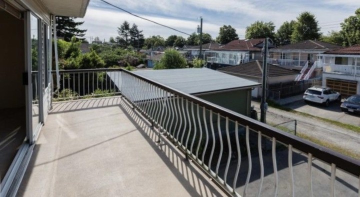Photo 10 at 2214 E 4th Avenue, Grandview Woodland, Vancouver East