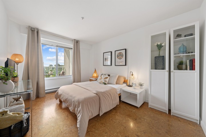 Photo 8 at 409 - 8430 Jellicoe Street, South Marine, Vancouver East