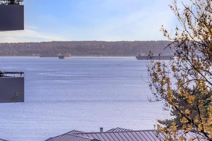 Photo 6 at 804 - 1930 Marine Drive, Ambleside, West Vancouver