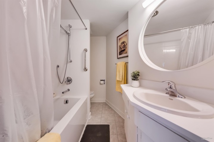 Photo 13 at 804 - 1930 Marine Drive, Ambleside, West Vancouver