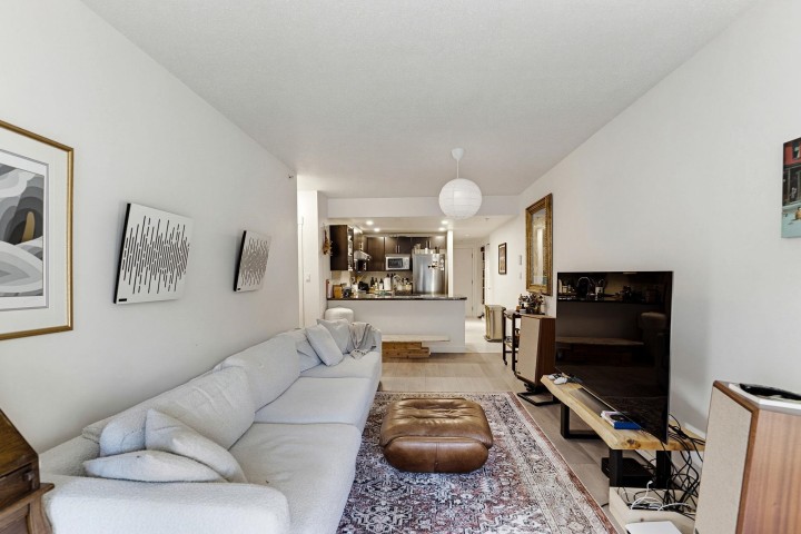 Photo 5 at 213 - 2520 Manitoba Street, Mount Pleasant VW, Vancouver West