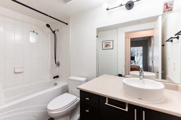 Photo 15 at 213 - 2520 Manitoba Street, Mount Pleasant VW, Vancouver West