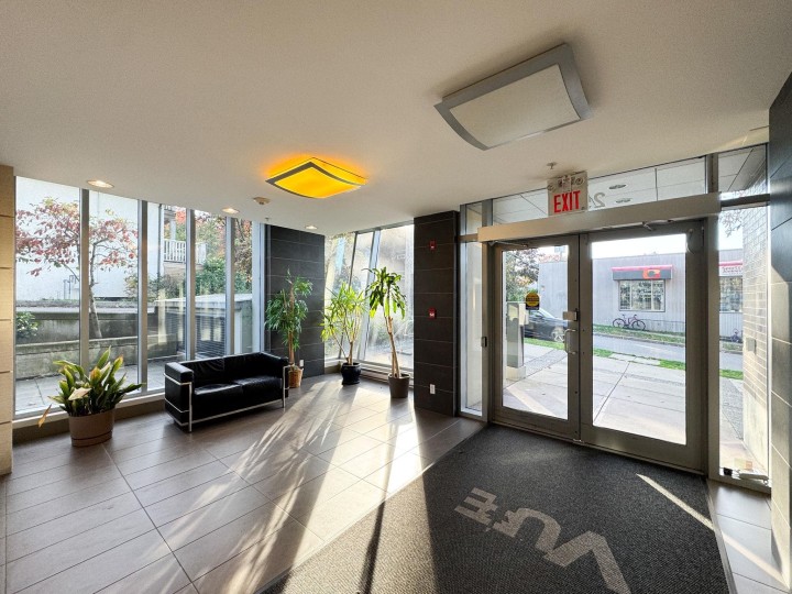 Photo 19 at 213 - 2520 Manitoba Street, Mount Pleasant VW, Vancouver West