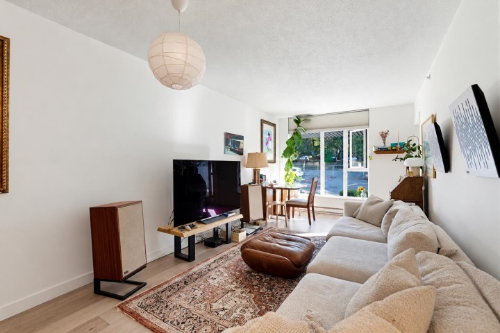 Photo 4 at 213 - 2520 Manitoba Street, Mount Pleasant VW, Vancouver West