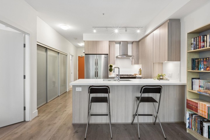Photo 6 at 318 - 3602 Aldercrest Drive, Roche Point, North Vancouver