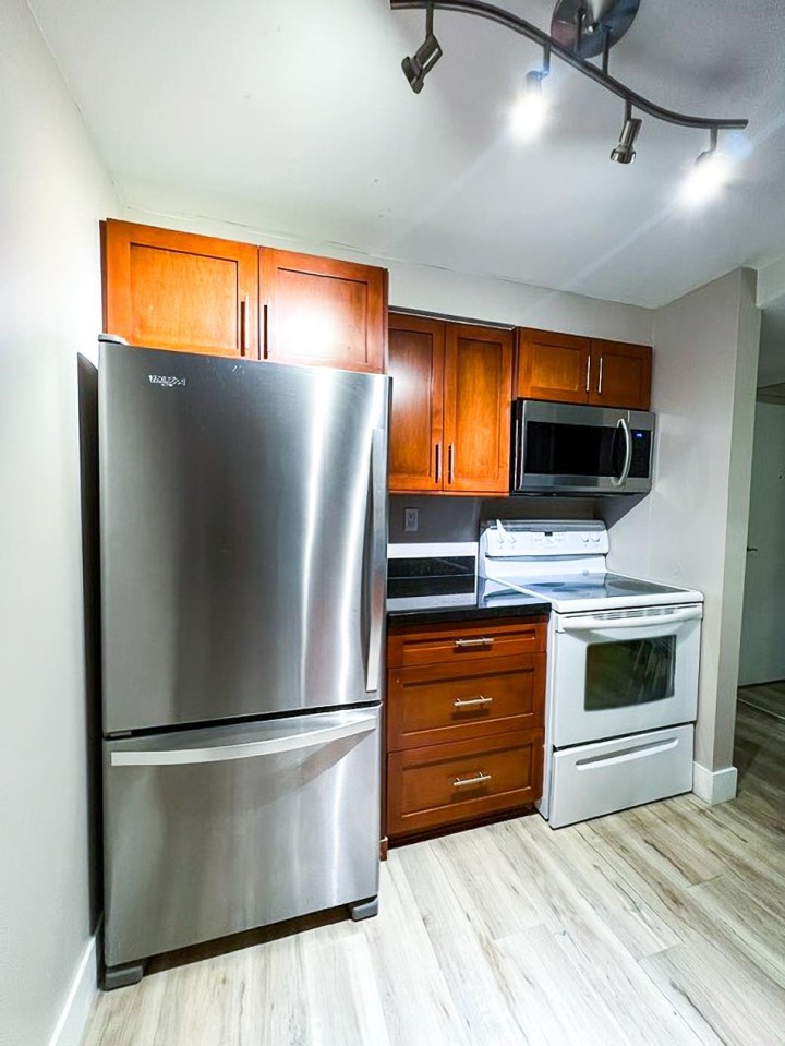 Photo 3 at 205 - 1270 Robson Street, West End VW, Vancouver West