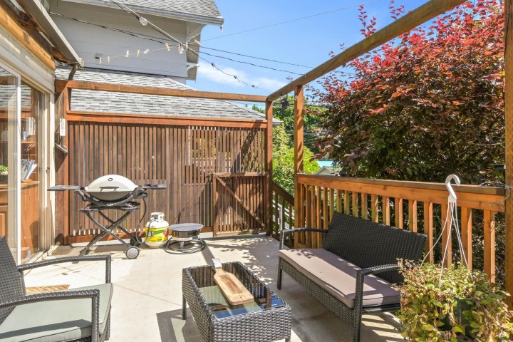 Photo 13 at 3422 - - 3424 W 2nd Avenue, Kitsilano, Vancouver West