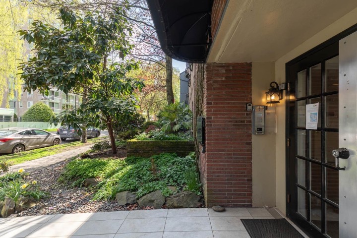 Photo 17 at 109 - 1940 Barclay Street, West End VW, Vancouver West