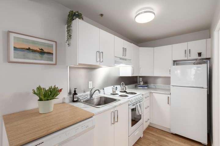 Photo 12 at 109 - 1940 Barclay Street, West End VW, Vancouver West