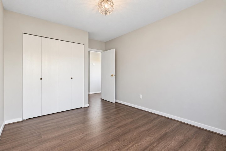 Photo 15 at 303 - 458 E 44th Avenue, Fraser VE, Vancouver East
