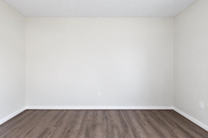 Photo 8 at 303 - 458 E 44th Avenue, Fraser VE, Vancouver East