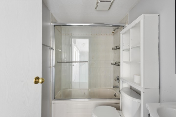 Photo 21 at 303 - 458 E 44th Avenue, Fraser VE, Vancouver East