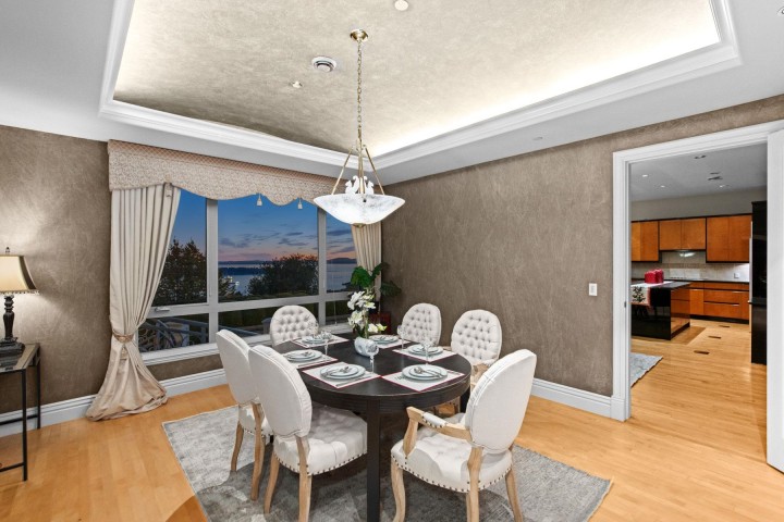 Photo 7 at 1579 Errigal Place, Canterbury WV, West Vancouver