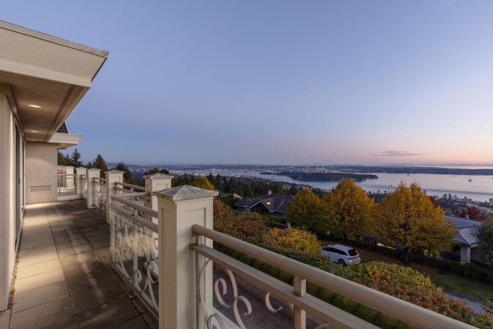 Photo 32 at 1579 Errigal Place, Canterbury WV, West Vancouver
