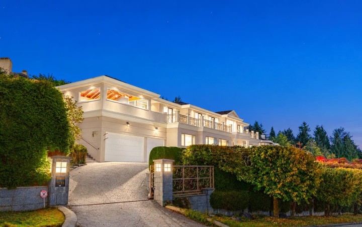 Photo 1 at 1579 Errigal Place, Canterbury WV, West Vancouver
