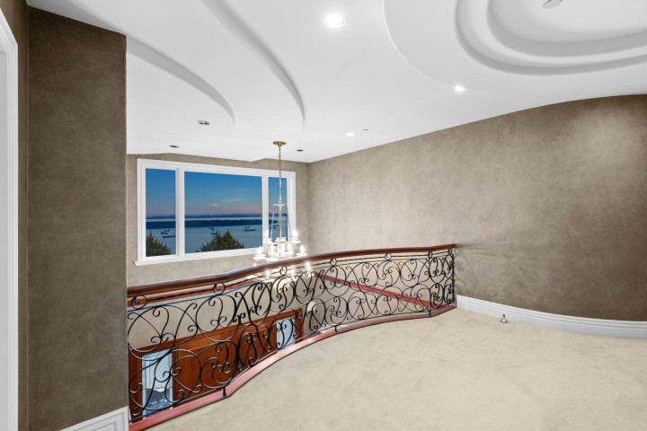 Photo 15 at 1579 Errigal Place, Canterbury WV, West Vancouver