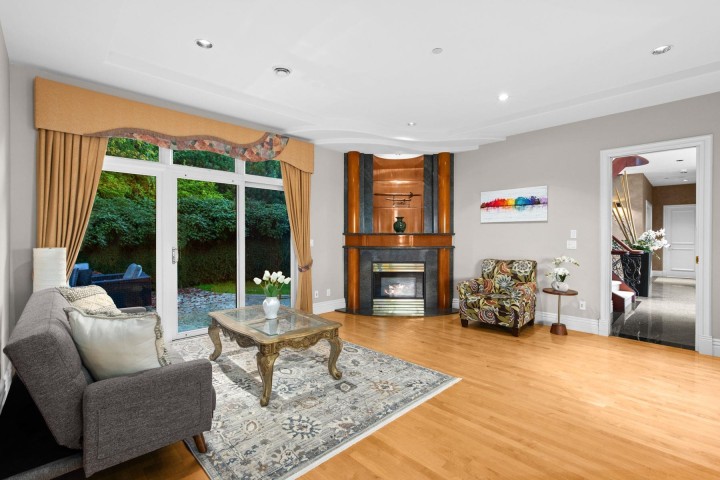 Photo 11 at 1579 Errigal Place, Canterbury WV, West Vancouver